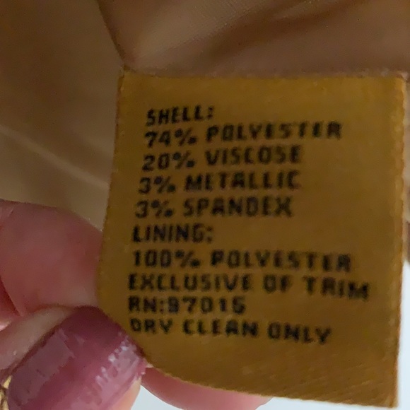 Allen Schwartz Woman’s Plaid Blazer . Size 8 - Picture 4 of 8